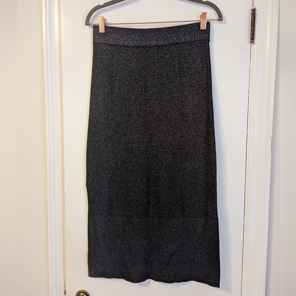 Banana Republic - Navy with Metallic Thread - Knit Skirt